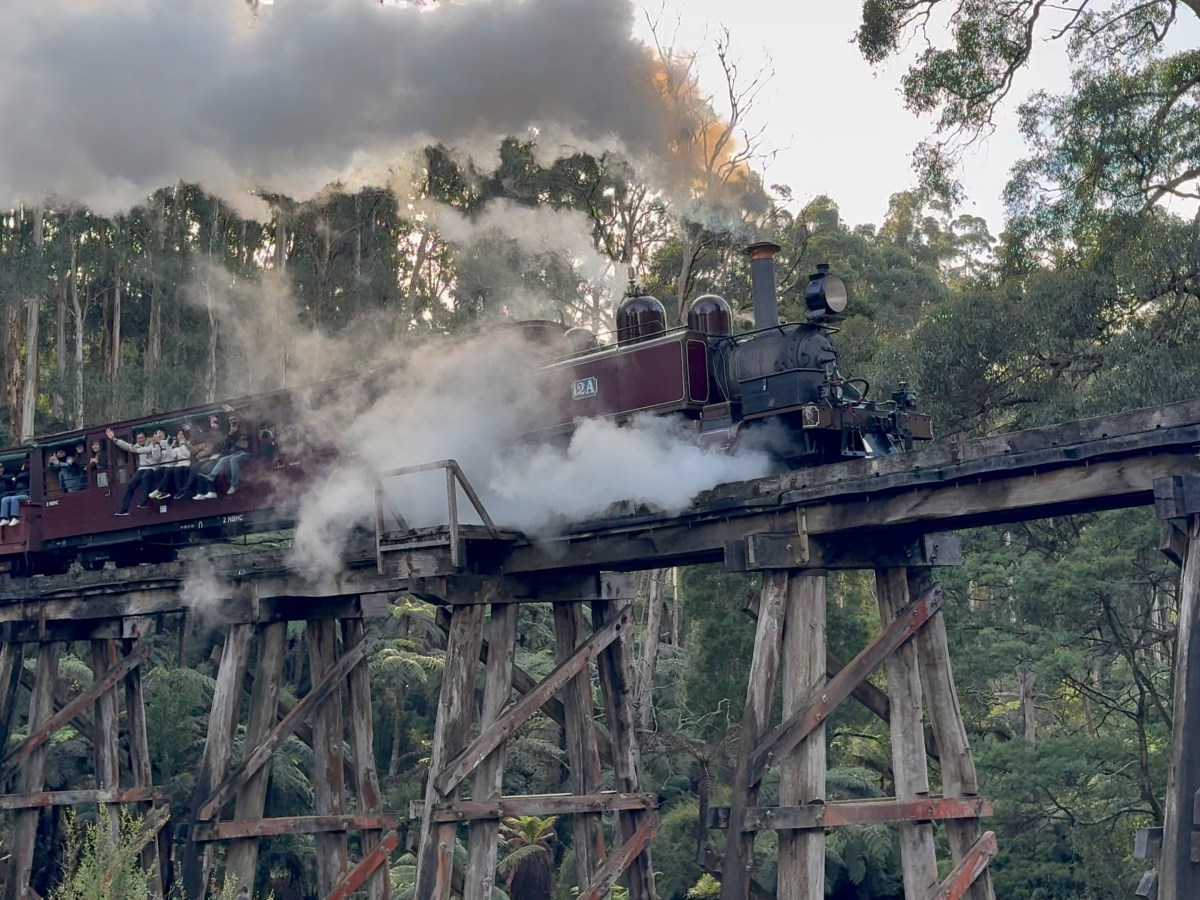 如何在墨爾本談戀愛——參加KKDay無腦一日遊（上）：坐Puffing Billy Railway普芬比利百年蒸汽火車